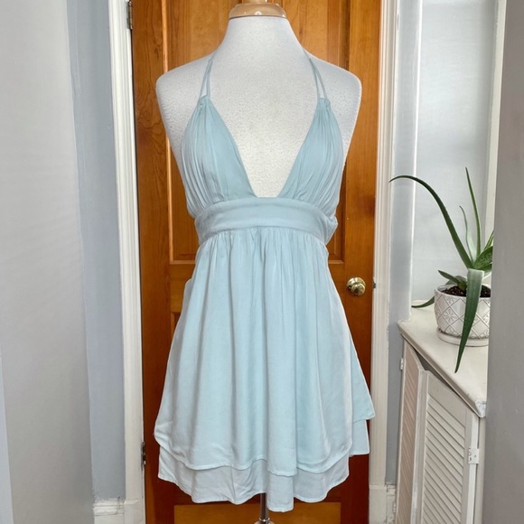 Halter Dress - Picture 5 of 11